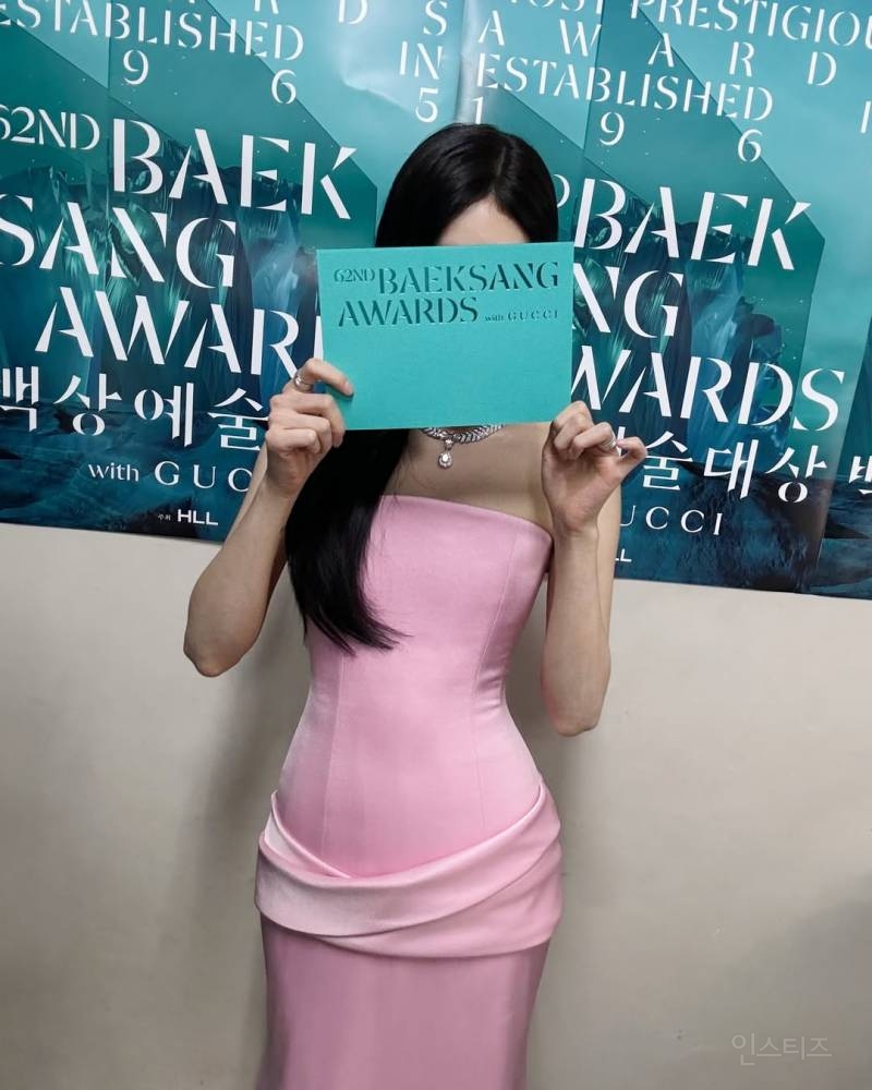 백상 비하인드컷 수지...jpg | 인스티즈