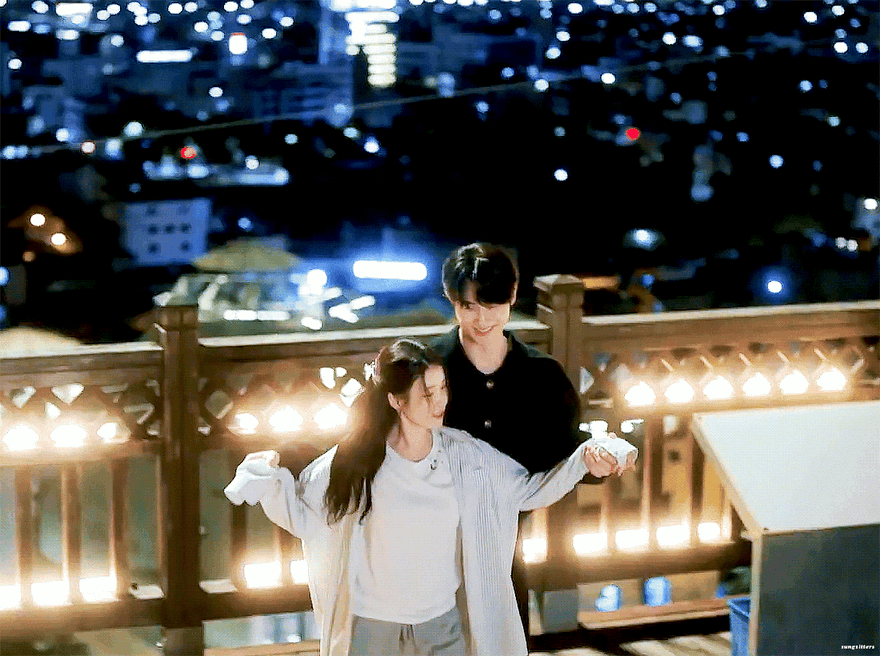 [21세기 대군부인] 캐슬그룹 ㅁㅊ개가 무릎을 꿇음.gif | 인스티즈