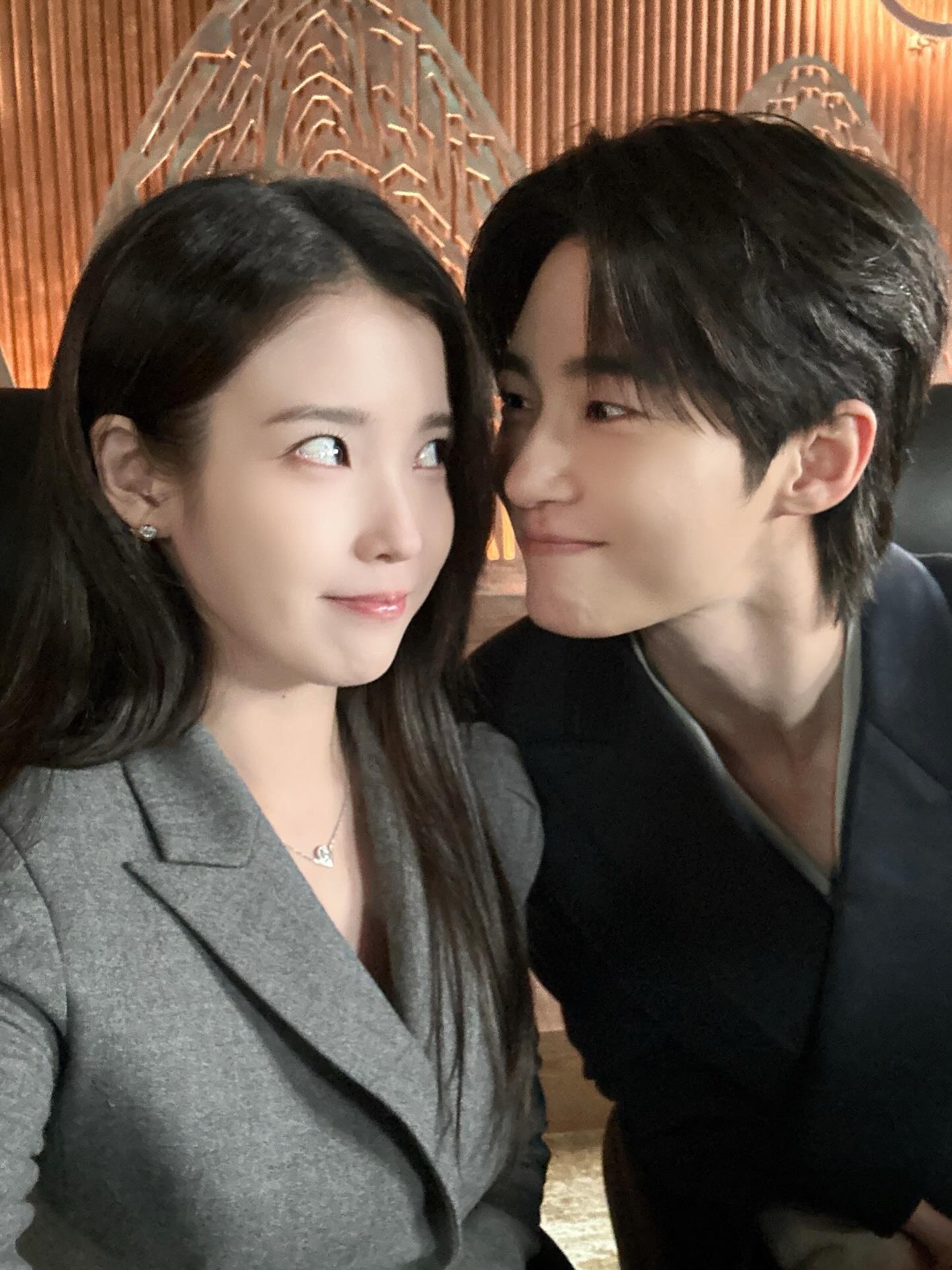 [잡담] 대군부인) 아이유 변우석 투샷셀카 ㅁㅊ | 인스티즈