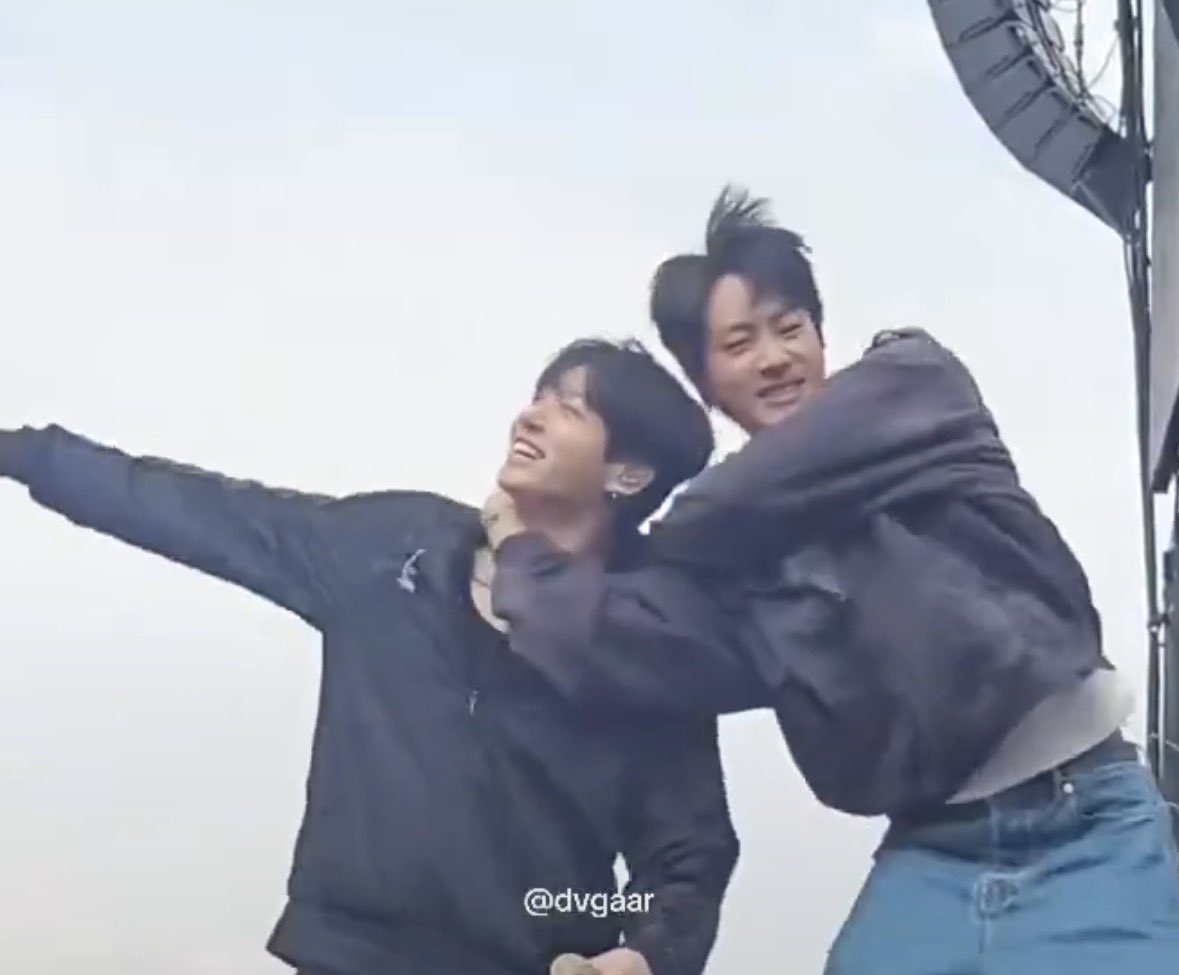 [잡담] 방탄 진 정국 얼마나 신난건지 감도 안옴 ㅋㅋ | 인스티즈