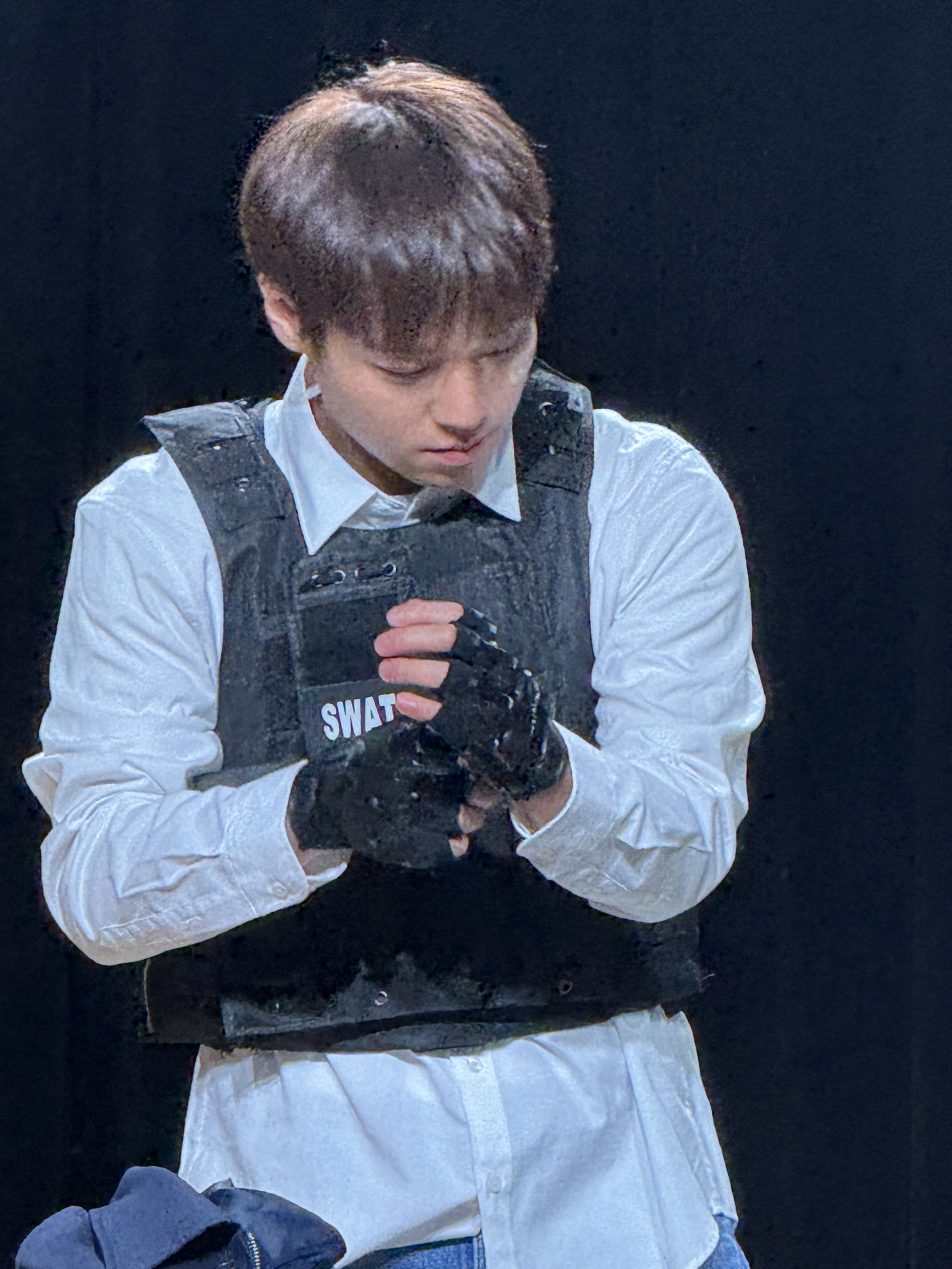 [잡담] 박지훈 SWAT 옷 입음🫠🫠 | 인스티즈