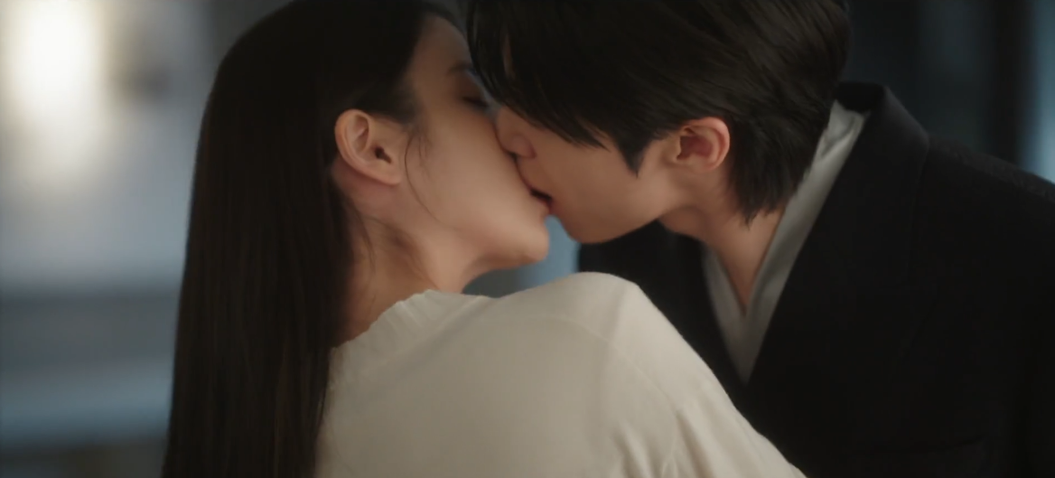 [잡담] 대군부인) 새벽에 올리는 키스신 캡처 (후방주의ㅎ) | 인스티즈
