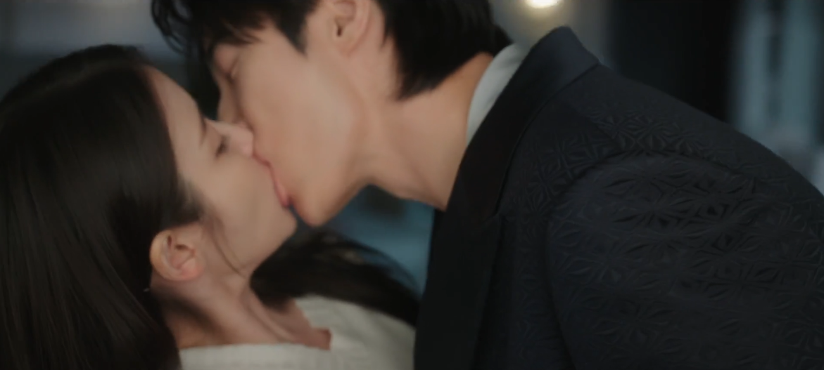 [잡담] 대군부인) 새벽에 올리는 키스신 캡처 (후방주의ㅎ) | 인스티즈