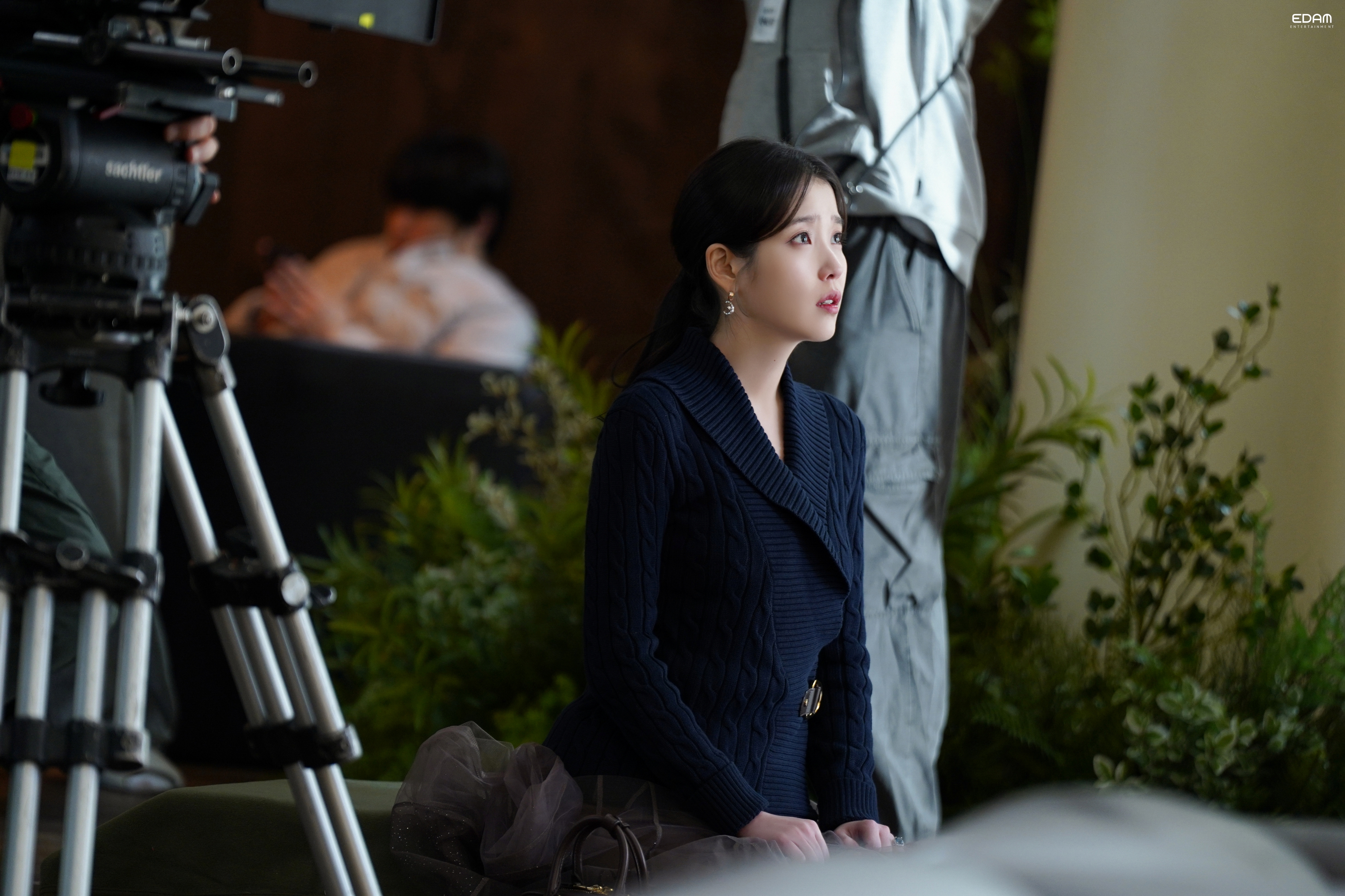 [미디어] 아이유) 21세기 대군부인 9,10회 아이유 소속사 비하인드컷 모음 | 인스티즈
