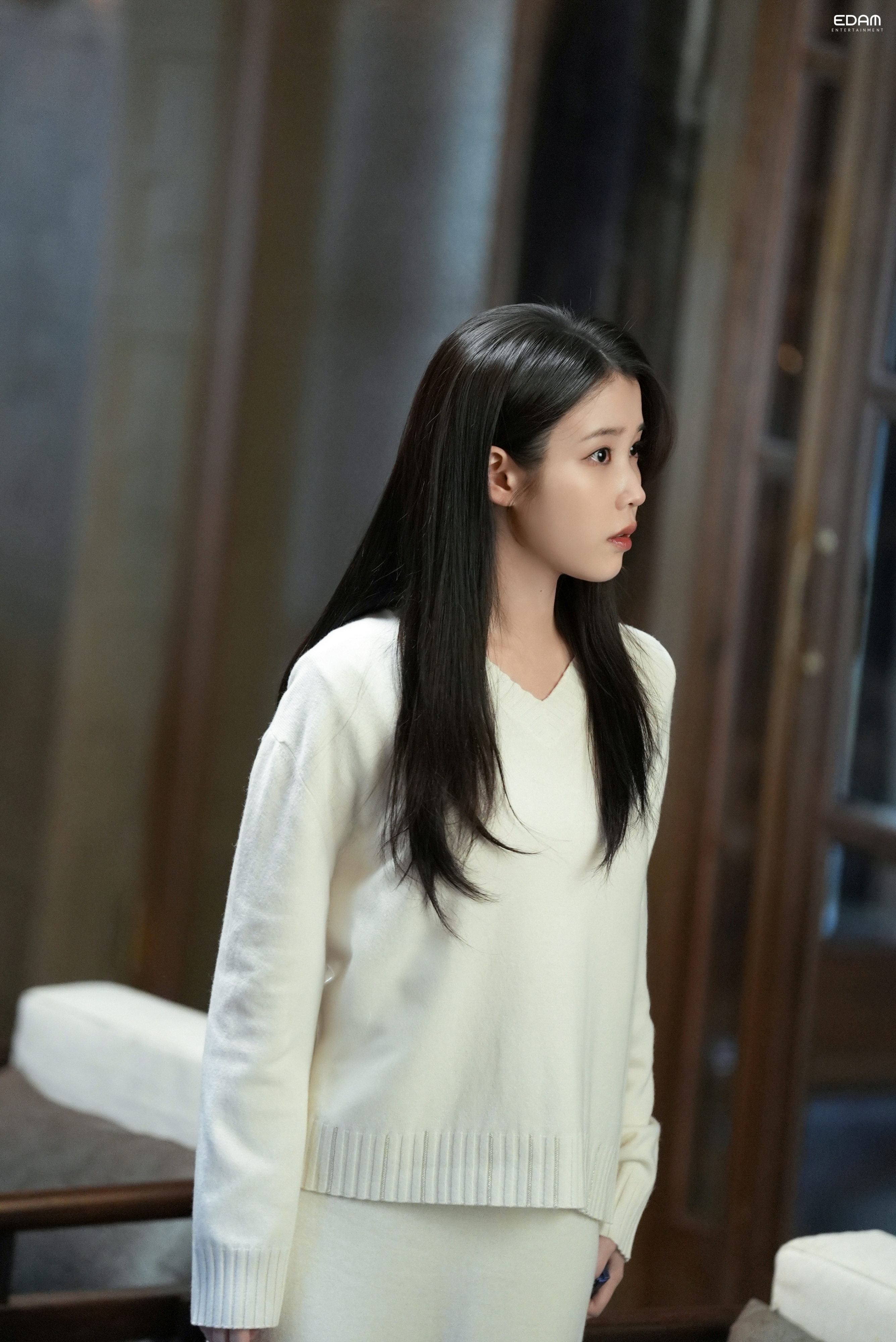 [미디어] 아이유) 21세기 대군부인 9,10회 아이유 소속사 비하인드컷 모음 | 인스티즈