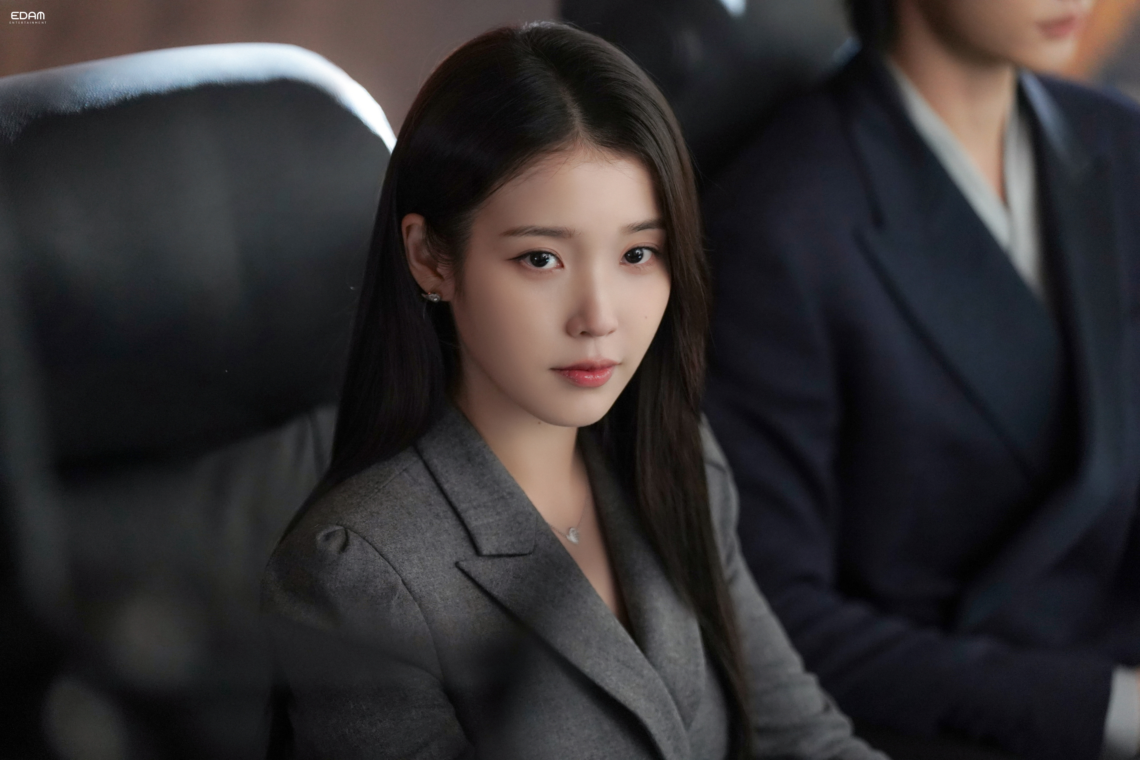 [미디어] 아이유) 21세기 대군부인 9,10회 아이유 소속사 비하인드컷 모음 | 인스티즈