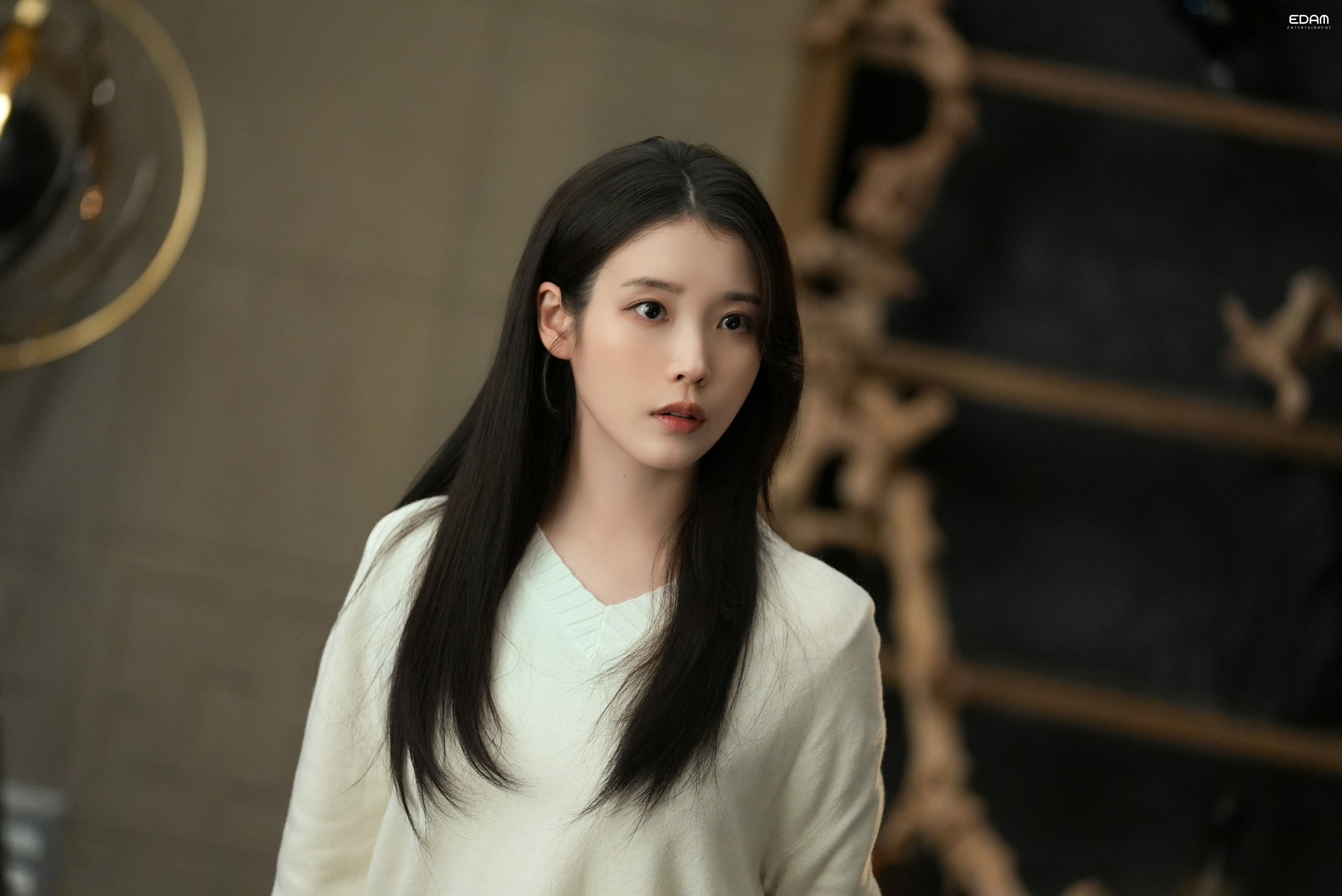 [미디어] 아이유) 21세기 대군부인 9,10회 아이유 소속사 비하인드컷 모음 | 인스티즈
