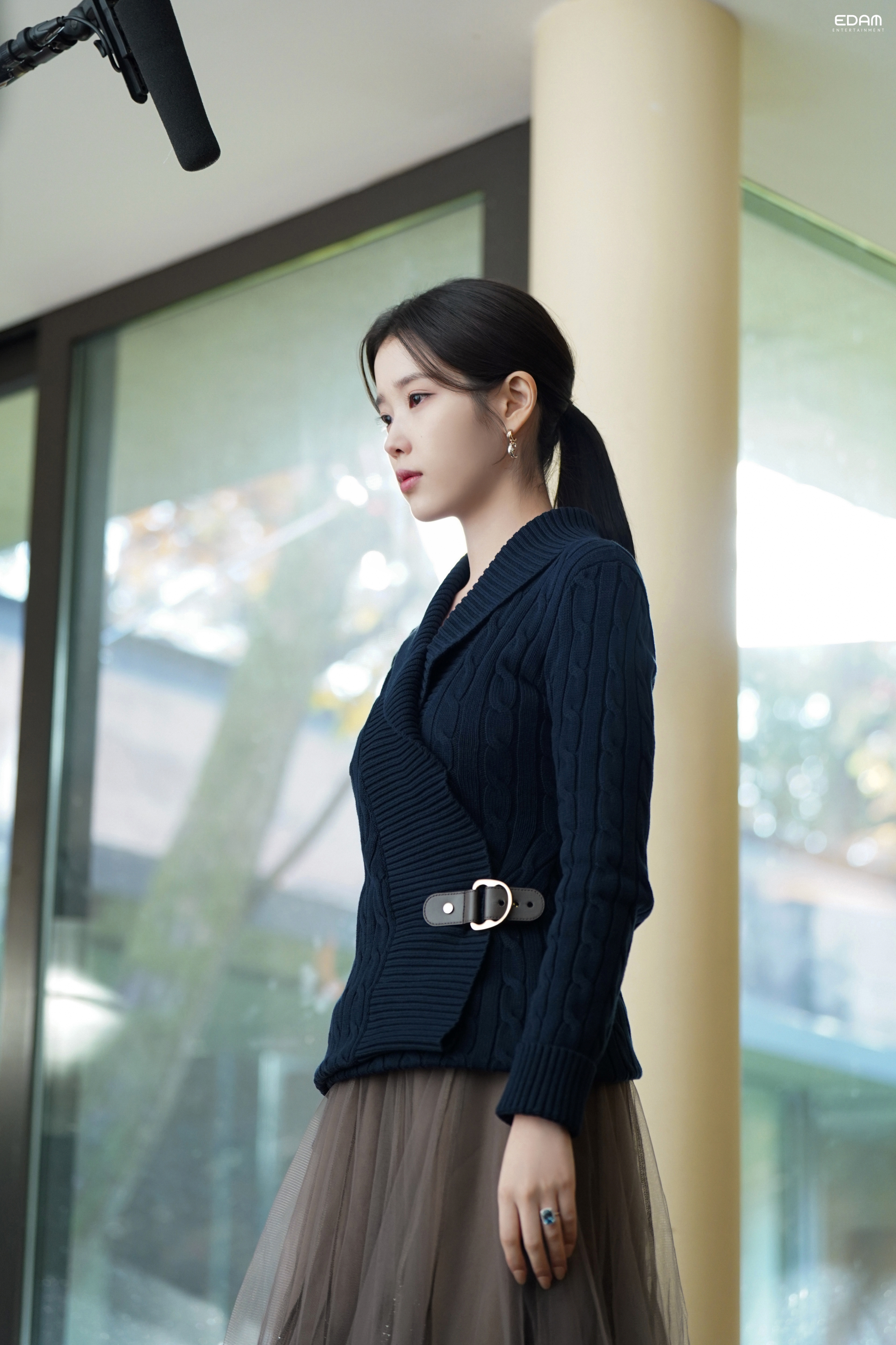 [미디어] 아이유) 21세기 대군부인 9,10회 아이유 소속사 비하인드컷 모음 | 인스티즈