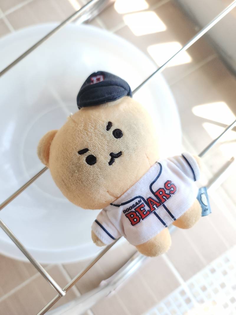 [잡담] 막쓰는 가방에 인형달지마... | 인스티즈