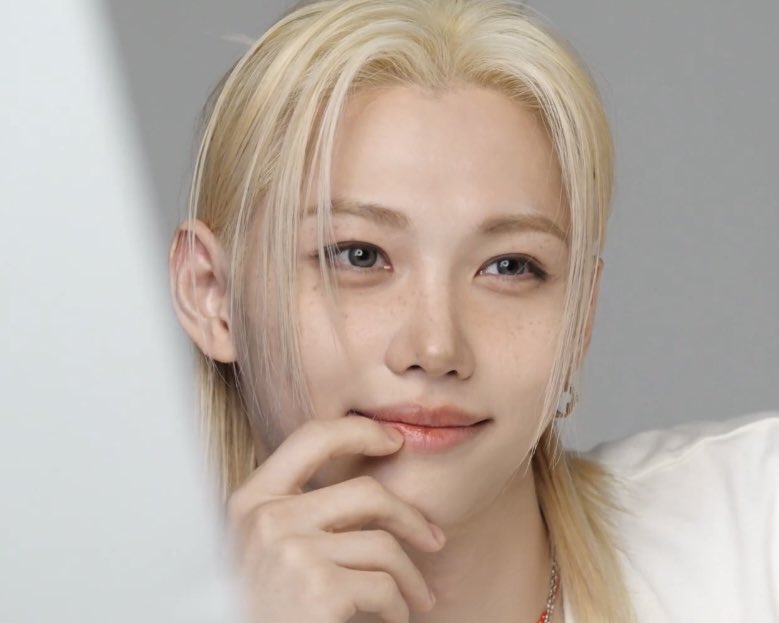 [잡담] 공차 비하인드 필릭스 진짜 너무 이쁘다 | 인스티즈