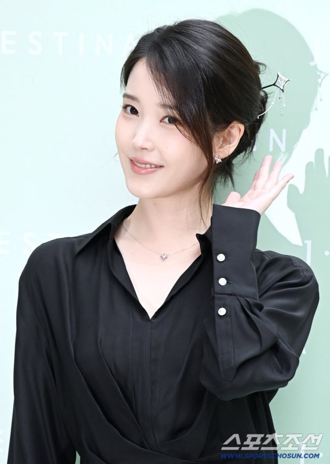 [잡담] 아이유 오늘 너무 이뿌다 | 인스티즈