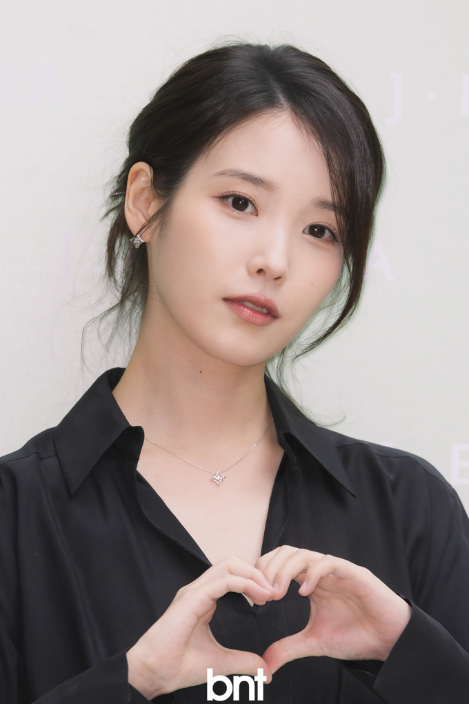 [잡담] 아이유 오늘자 제이에스티나 행사. 너무 이쁘다 | 인스티즈