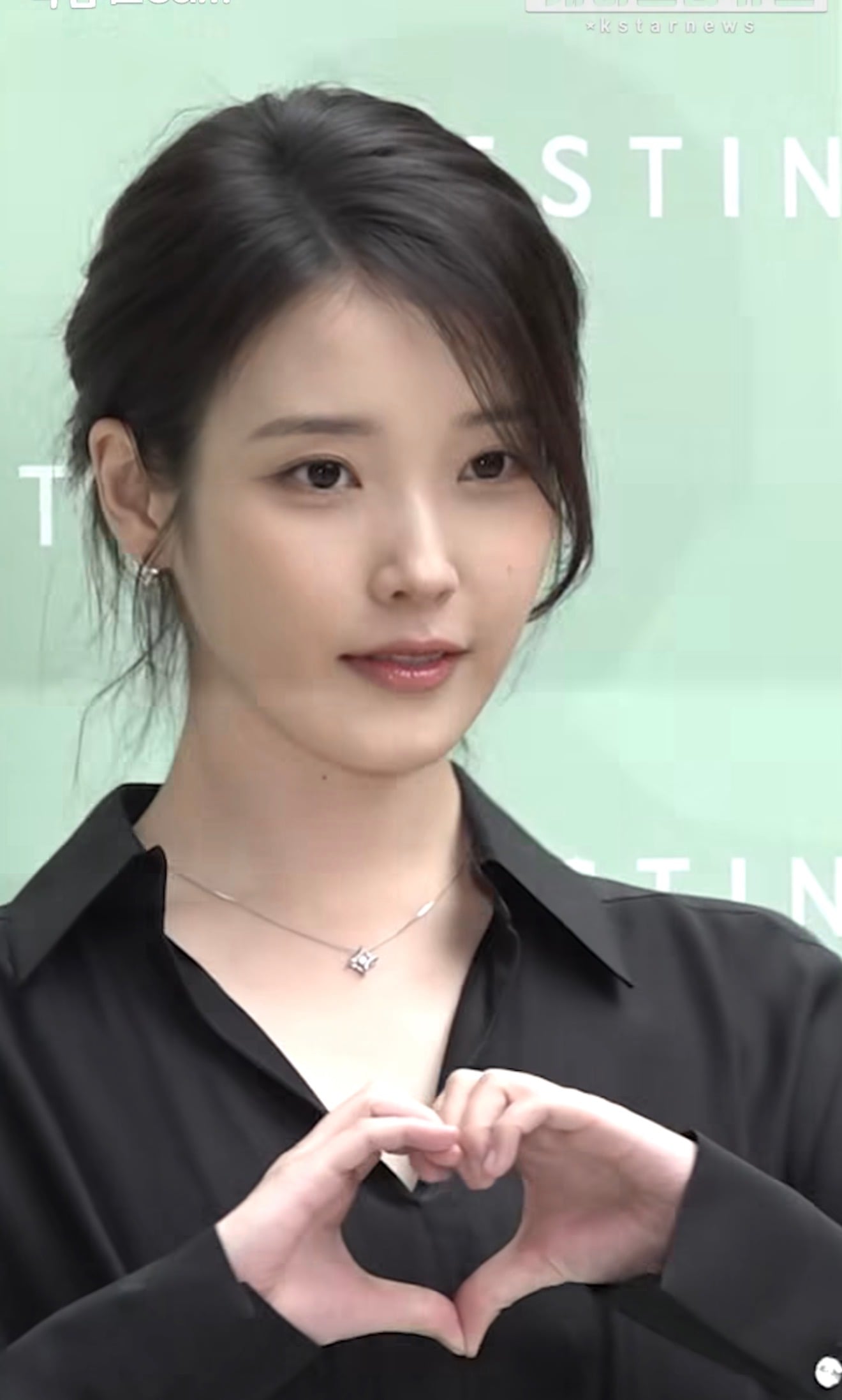[잡담] 예전부터 느낀건데 아이유 약간 채정안 느낌남 | 인스티즈