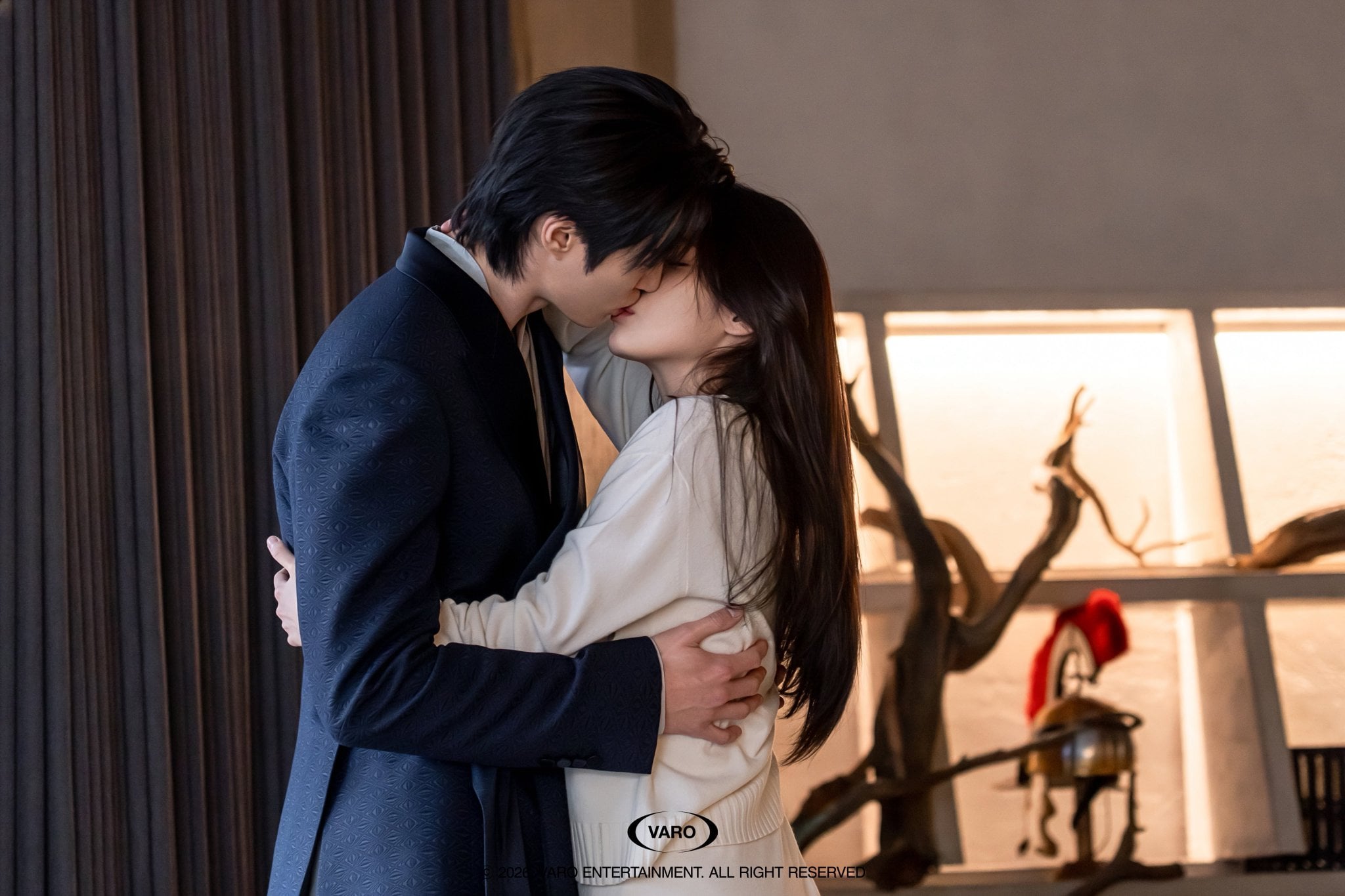 [잡담] 대군부인) 완희주 키스신 비하인드컷 너무 아름답잔아 | 인스티즈