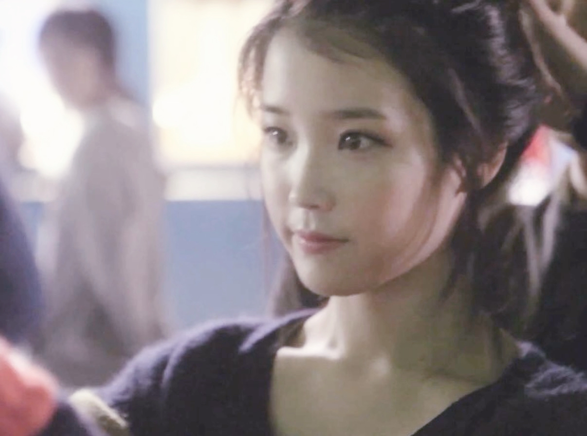 [잡담] 아이유) 아니 나 갑자기 옛날 아이유 궁금해서 찾아봤는데 | 인스티즈
