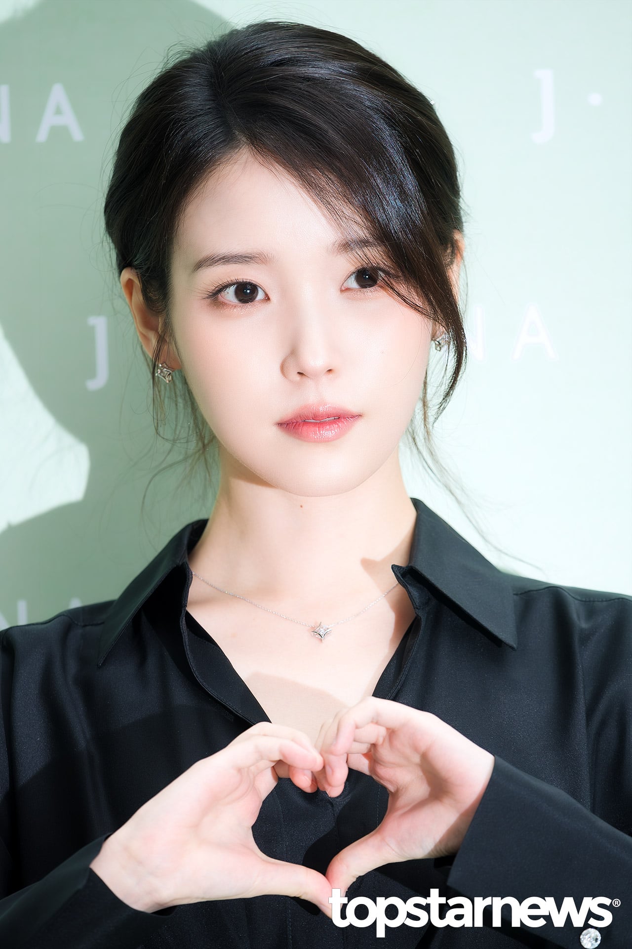 [잡담] 아이유 지금 얼굴이 연기자로서 다작하기 제일 좋은 때 같음 | 인스티즈