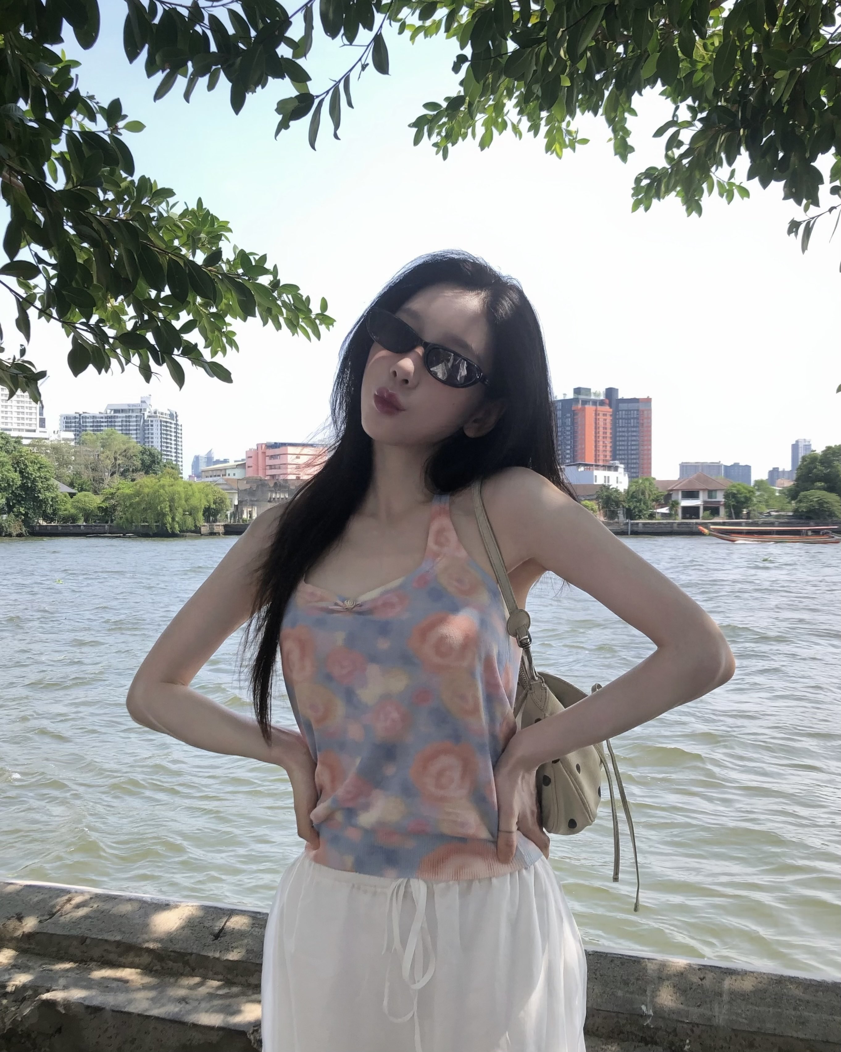 [잡담] 태연언니 태국 공연갔다가 하루 더 있다오고 외출도 함.. 충격.. | 인스티즈