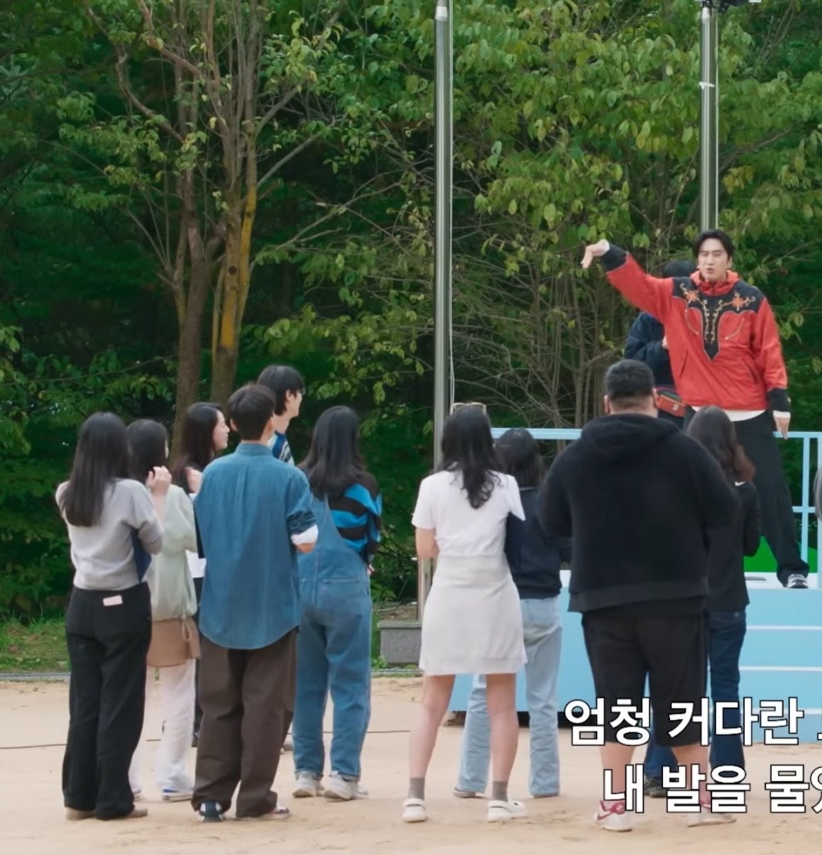 [잡담] 이광수 모기춤 보려고 안경쓴 변우석(아님) | 인스티즈