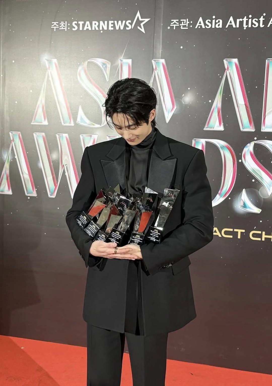 [잡담] 대군부인) 아이유 변우석 AAA 시상식 6관왕 | 인스티즈