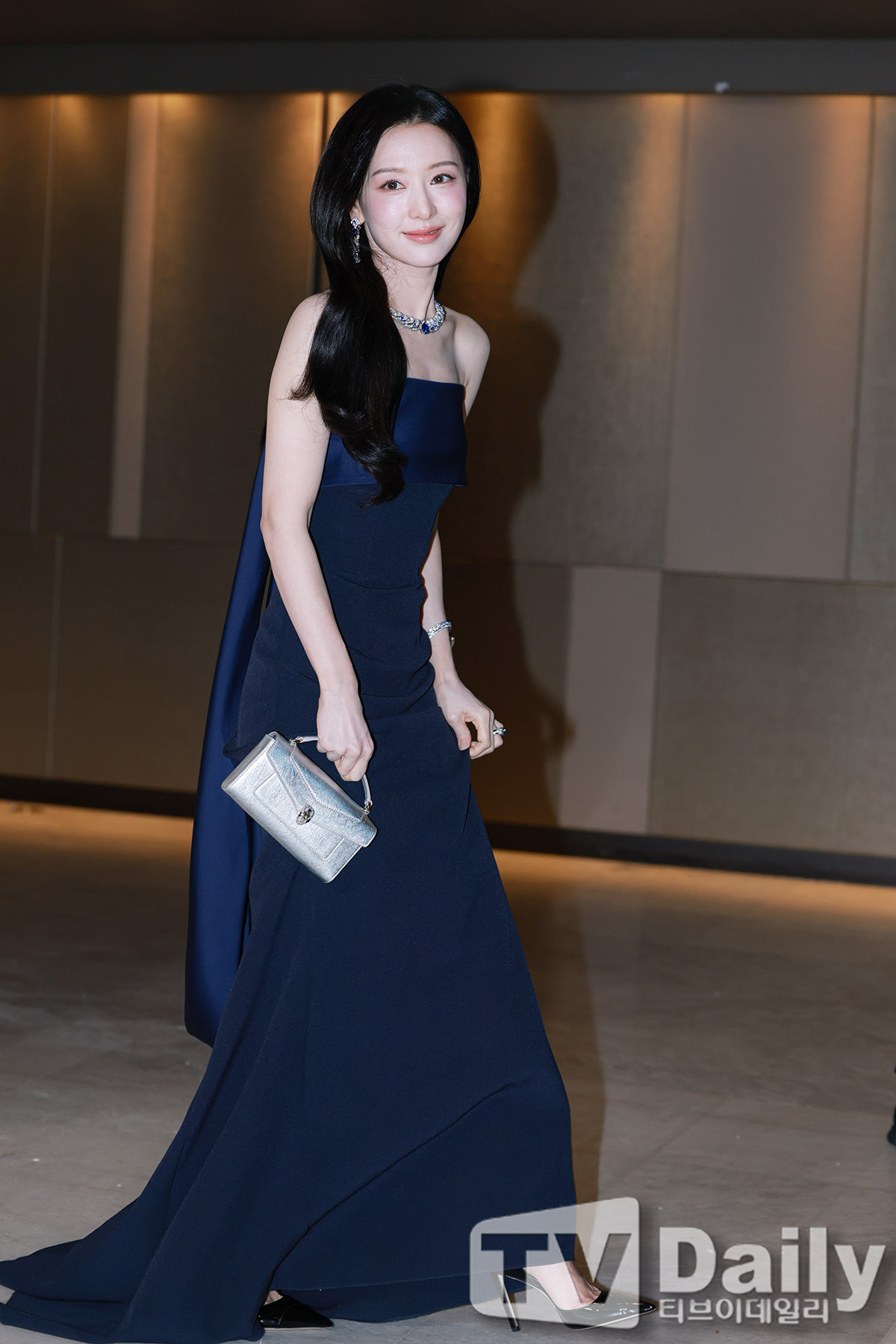 [잡담] 오늘자 불가리 에클레티카 행사 배우 김지원 기사사진 | 인스티즈