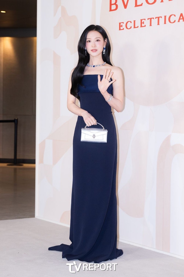 [잡담] 오늘자 불가리 에클레티카 행사 배우 김지원 기사사진 | 인스티즈