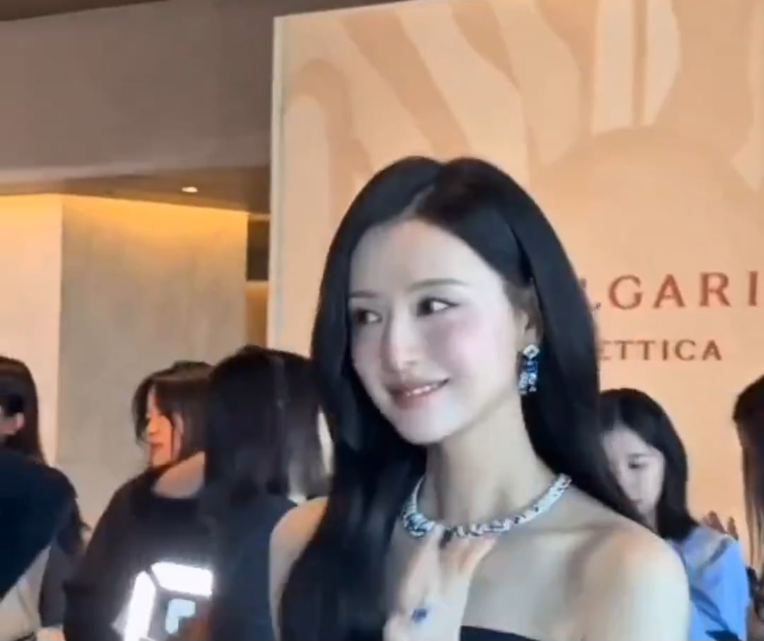 [잡담] 오늘자 불가리 행사 배우 김지원 폰카짤 | 인스티즈
