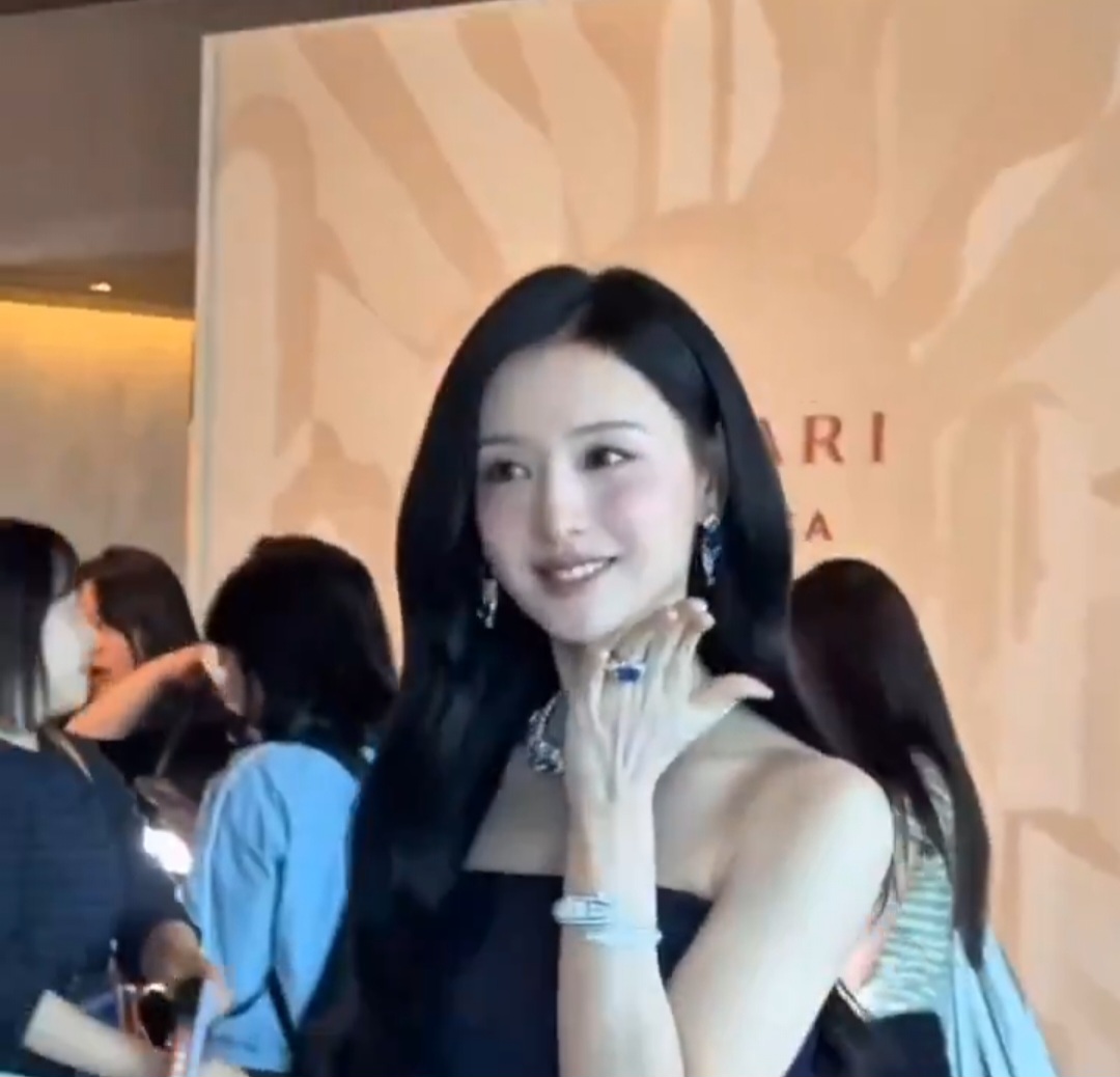 [잡담] 오늘자 불가리 행사 배우 김지원 폰카짤 | 인스티즈