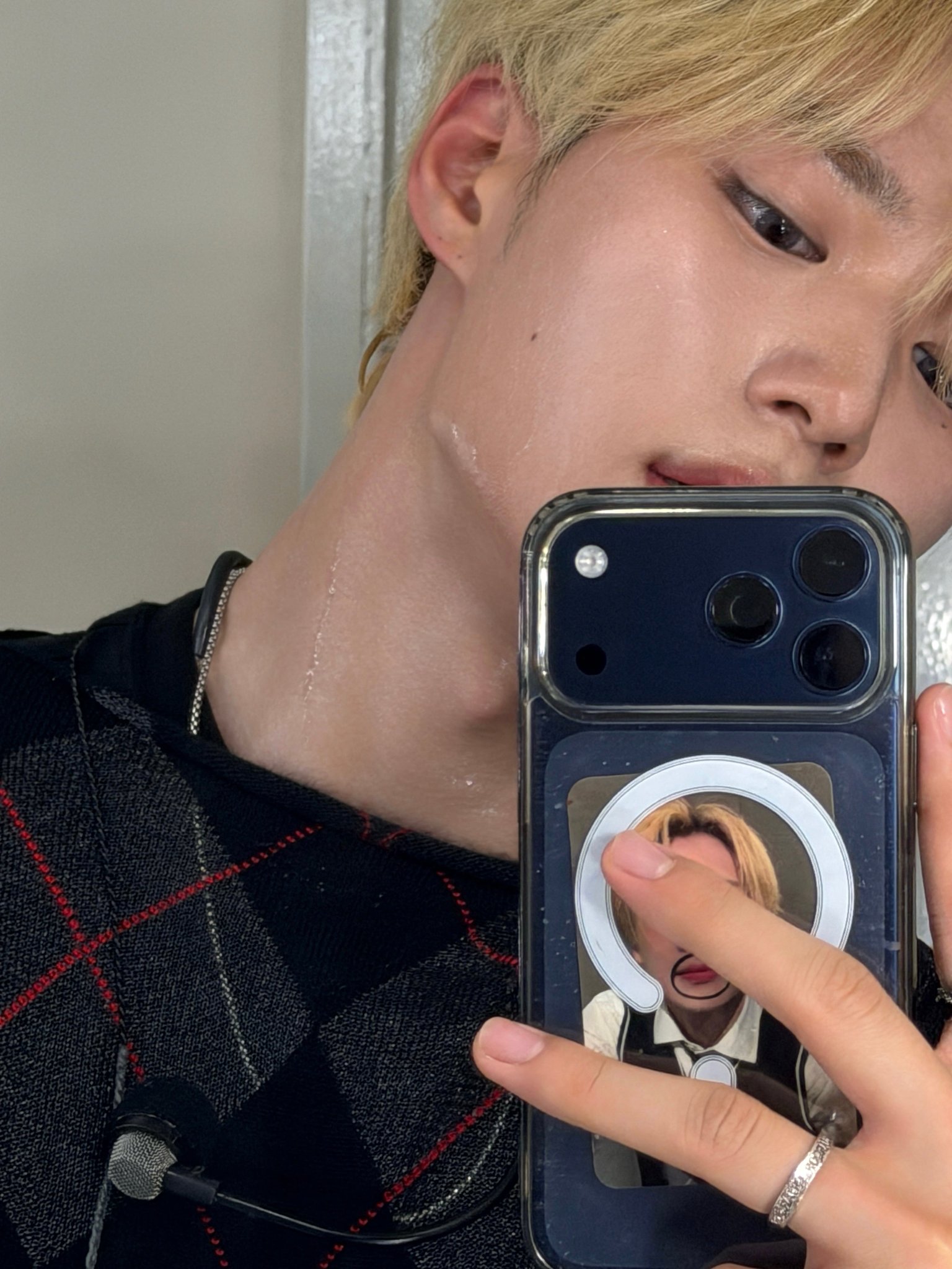[잡담] 준서 이거 상원이포카 지금도 있을까?ㅋㅋㅋ | 인스티즈