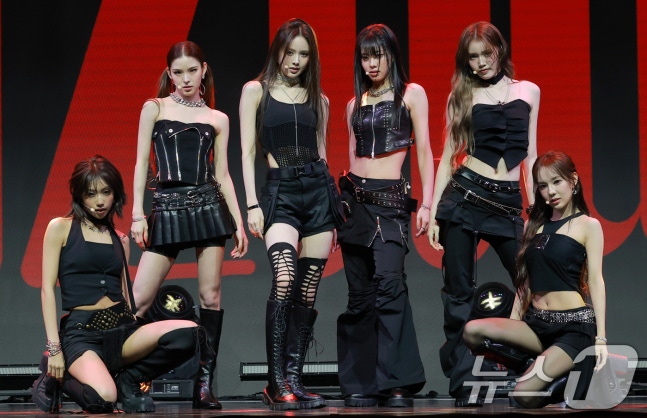 [정보/소식] [단독] '대세' 이즈나, 6월 '가요대전' 합류…9개월 만에 컴백 | 인스티즈