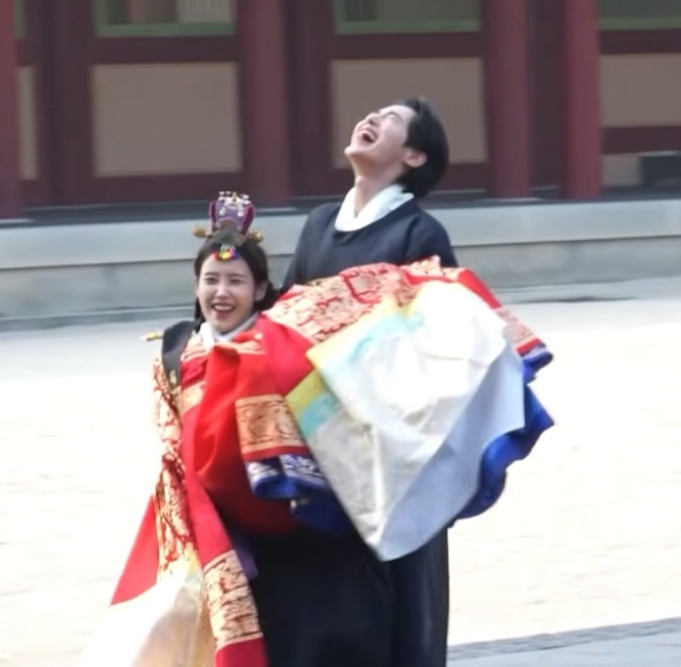 [잡담] 대군부인) 이제 곧 얘네를 보내야 한다는게 믿기지가 않아 | 인스티즈