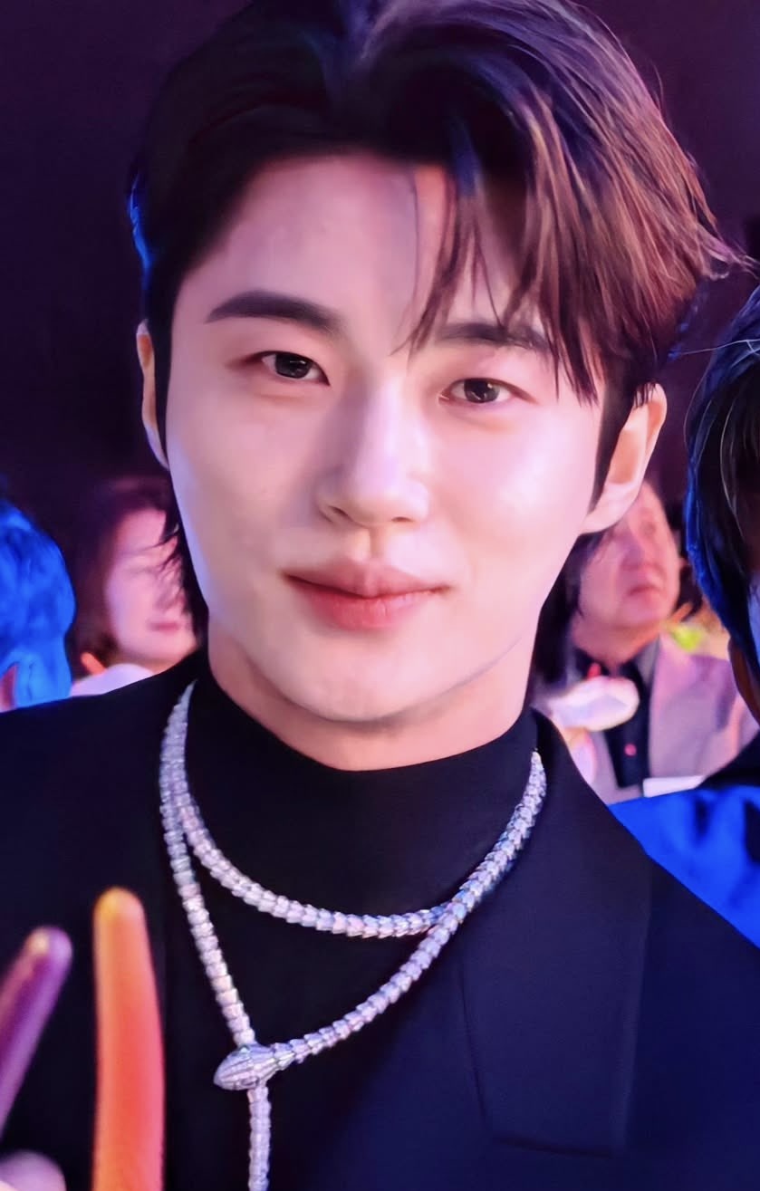 [잡담] 변우석 왜캐 뽀용하게 생김 | 인스티즈
