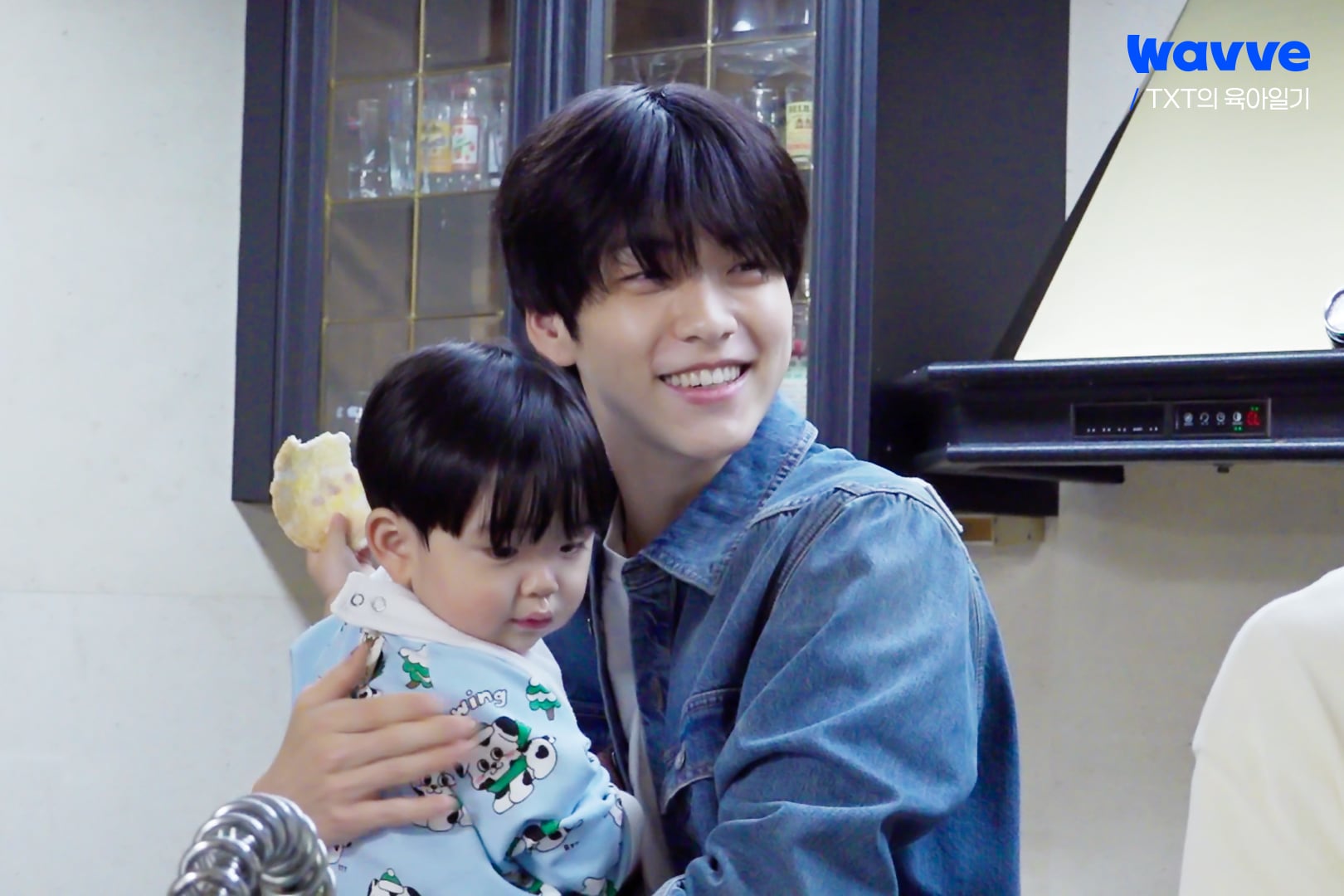 [잡담] 육아일기 최유준 = 연준이 껌 보다 어림ㅋㅋㅋㅋㅋ | 인스티즈