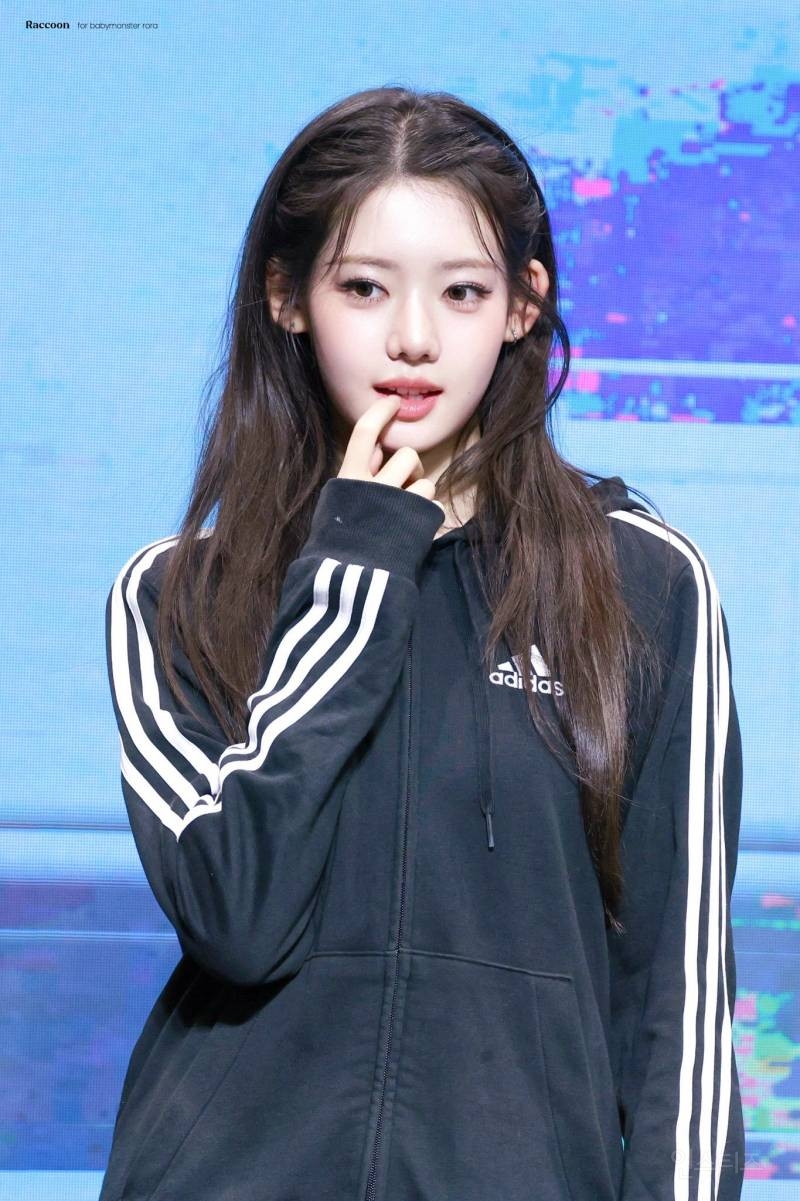 ㄹㅇ 예쁘다고 반응 좋은 베이비몬스터 로라 대면팬싸 비주얼…jpg | 인스티즈