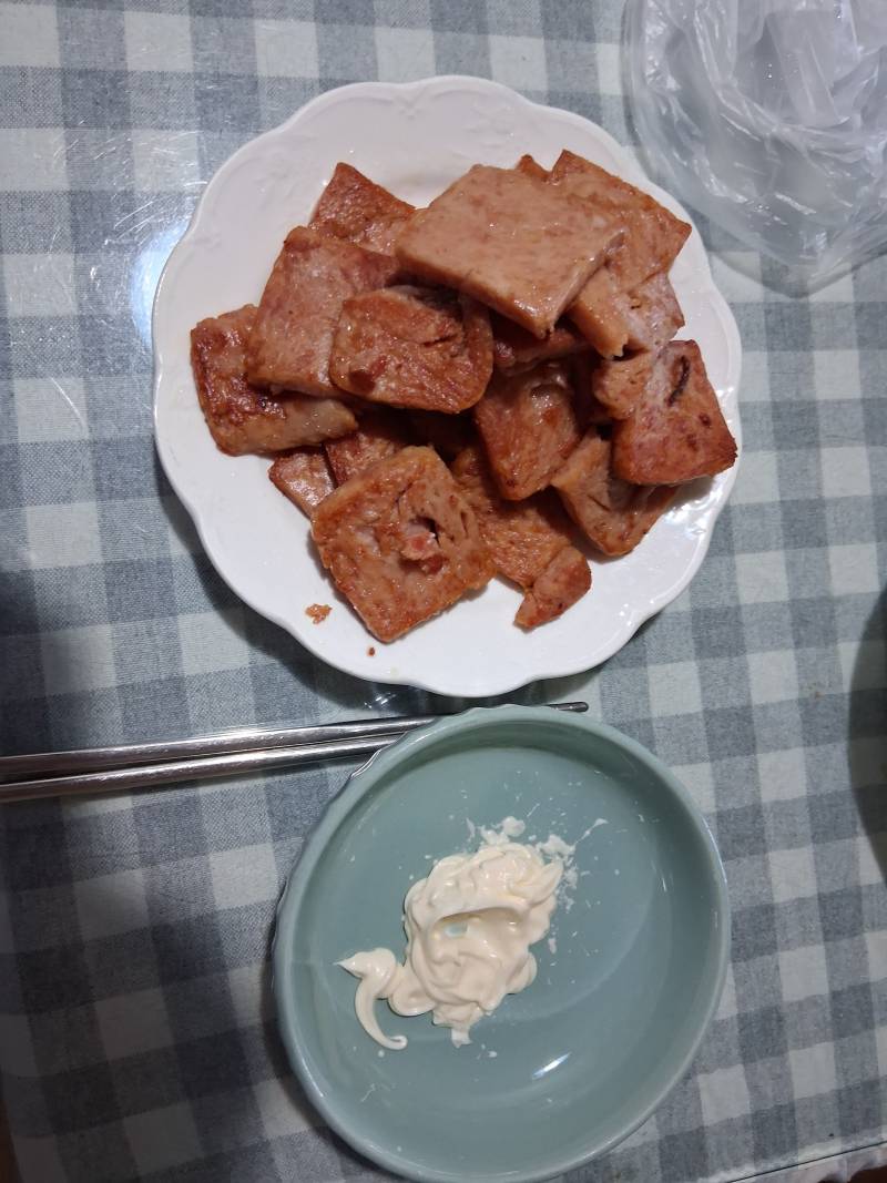 [잡담] 너네라면 이거 먹? 말? | 인스티즈