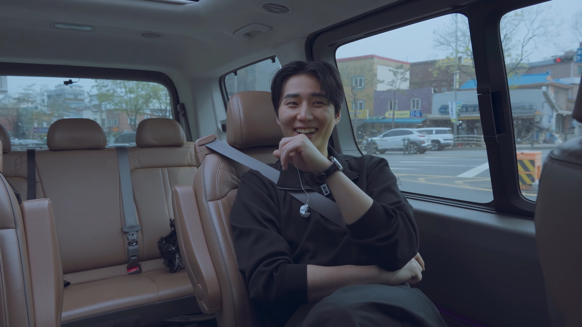 [잡담] 영케이가 입은 옷 너무 이쁘다 | 인스티즈