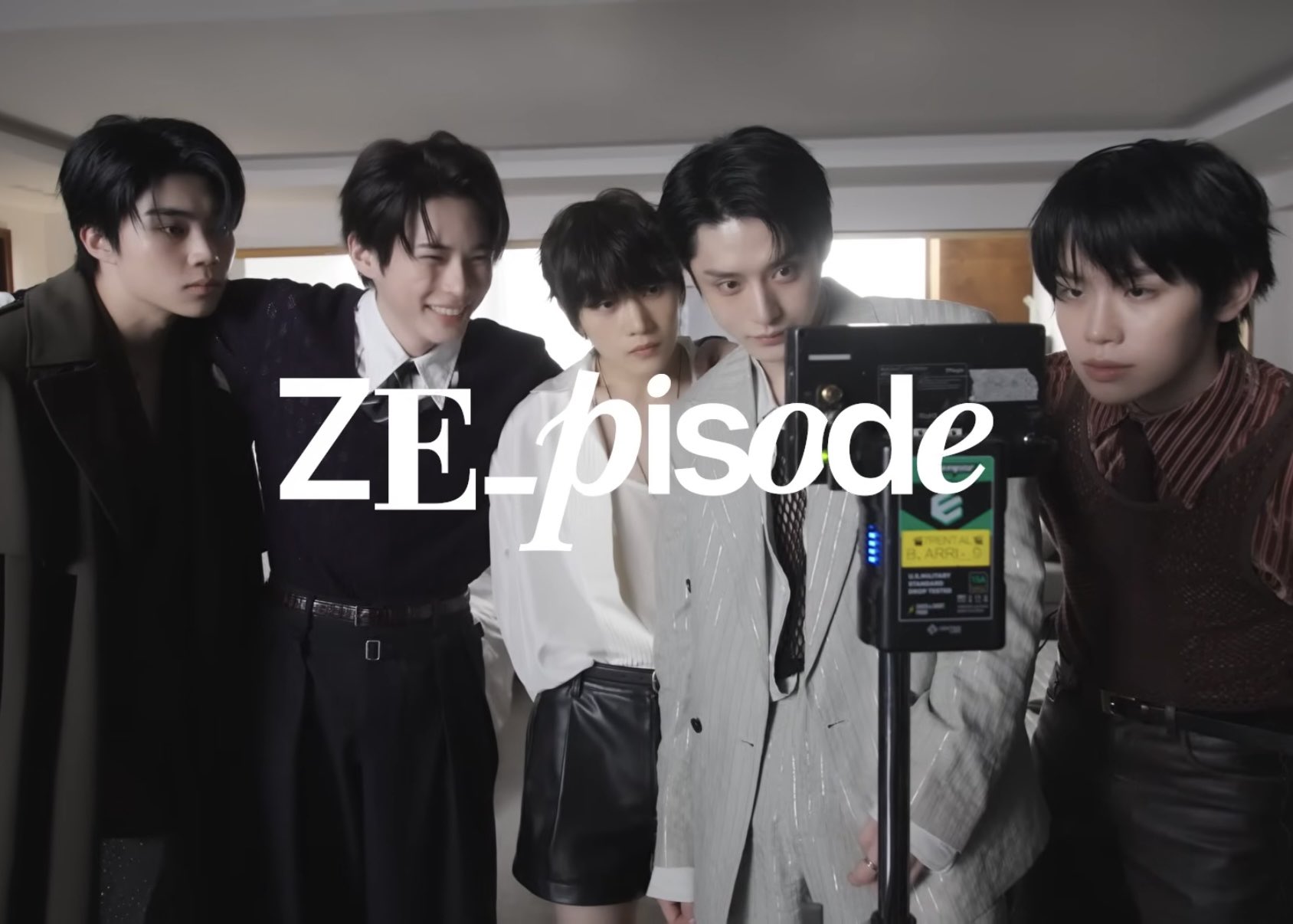 [잡담] 약간 틀린그림찾기같은 사진 잼있어 | 인스티즈