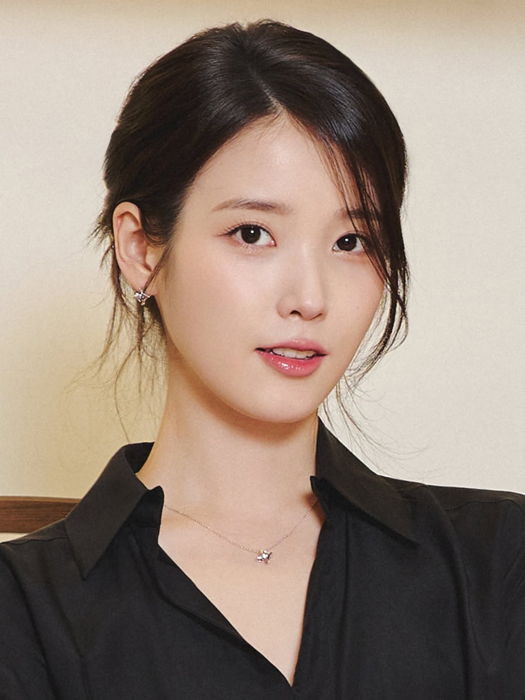 [잡담] 아이유 차기작 소취글 많이 봐서 그런지 사진 뜬 거 | 인스티즈