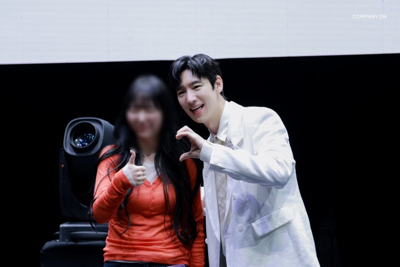 [잡담] 이제훈) 260513 이제훈 말레이시아 팬미팅 비하인드 사진 | 인스티즈