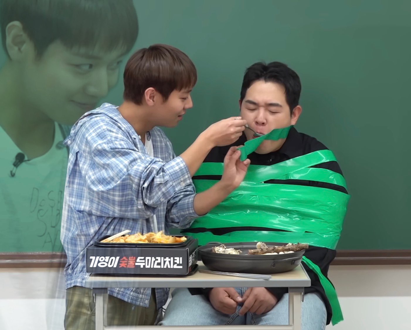 [잡담] 박지훈 며칠새 웃긴 짤 왜 이리 많이 뜸ㅋㅋㅋㅋ | 인스티즈
