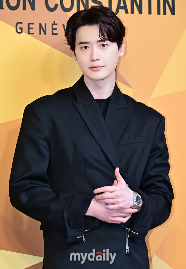 [정보/소식] [단독] 이종석, '괴물' 김수진 작가 신작 '낙원' 주인공 | 인스티즈
