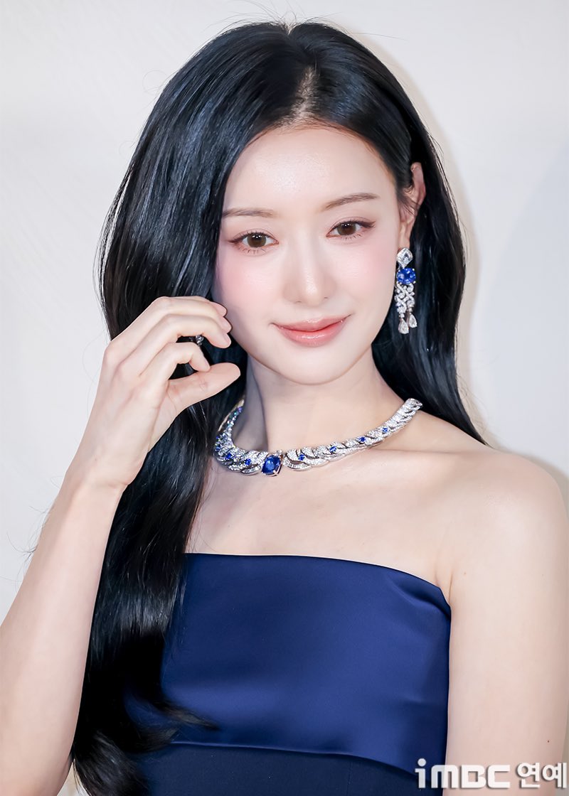 [잡담] 김지원) 어제 너무 아름답고 예뻤던 불가리 행사 김지원 | 인스티즈