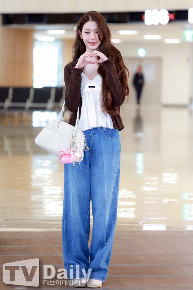[잡담] 250513 장원영 일본 출국 기사사진 | 인스티즈