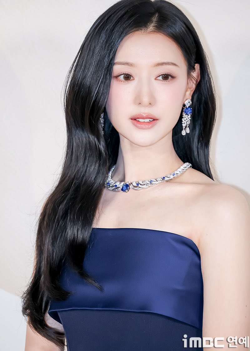 [잡담] 김지원) 어제 너무 아름답고 예뻤던 불가리 행사 김지원 | 인스티즈