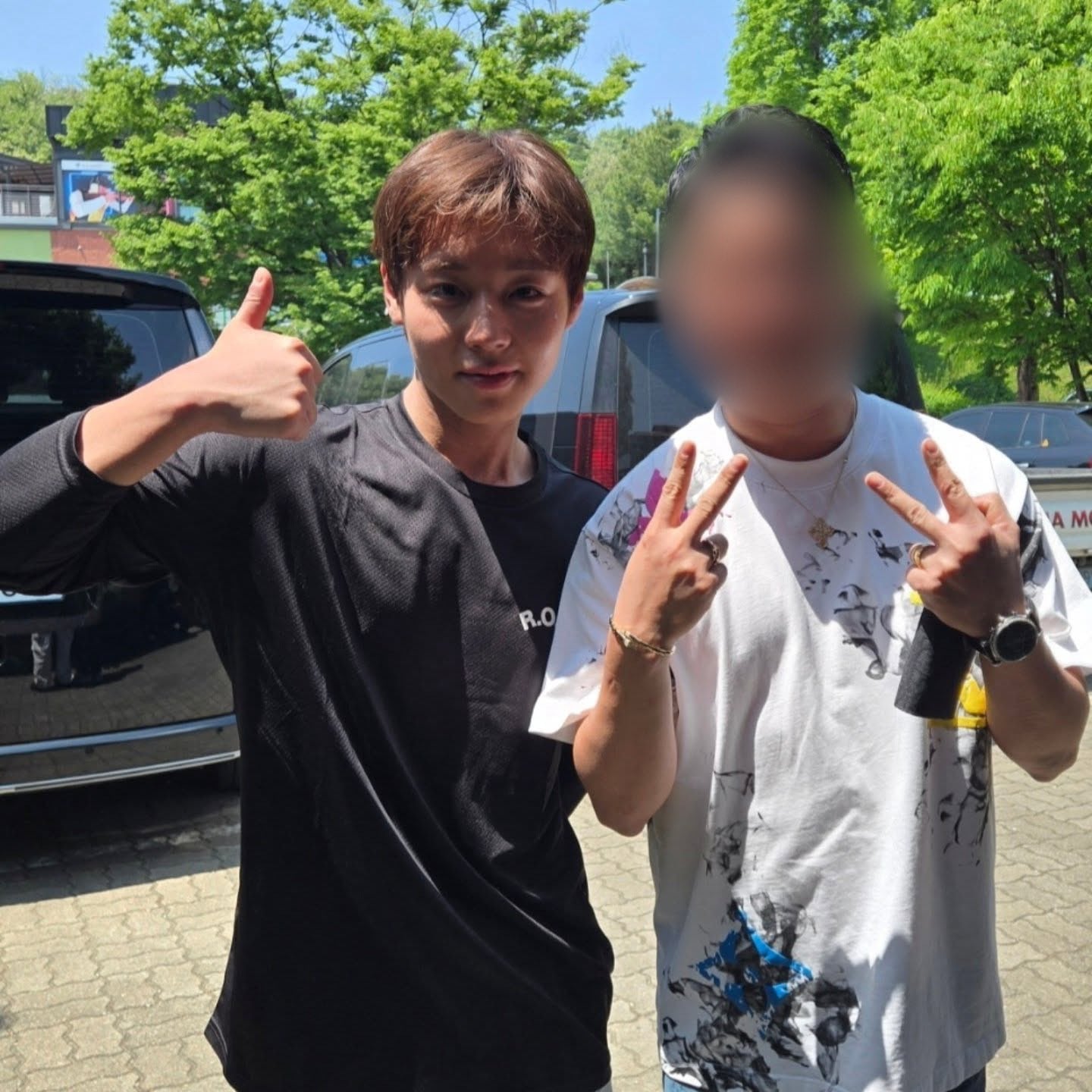 [잡담] 박지훈 목격사진 직찍 떴다 | 인스티즈