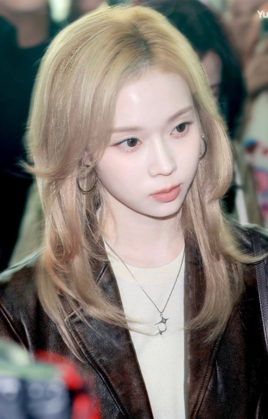 [잡담] 윈터 진짜 하얗다 | 인스티즈