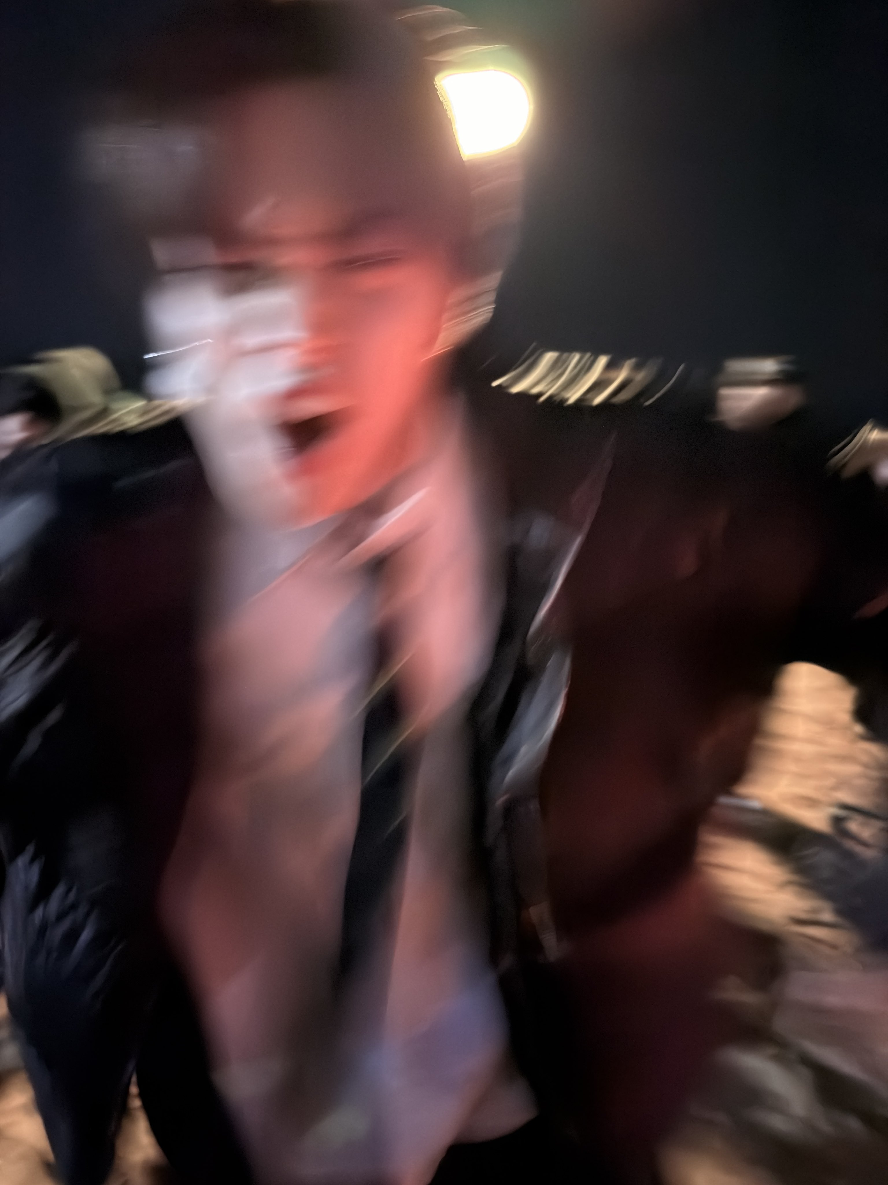 [잡담] 이리오가 남자인 게 느껴질 때가 좋음 | 인스티즈