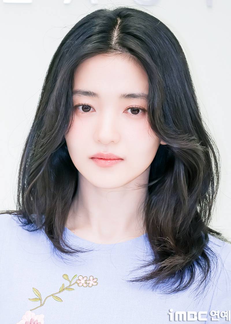 요즘 메이크업 담당 바뀌고 달라진 김태리..JPG | 인스티즈