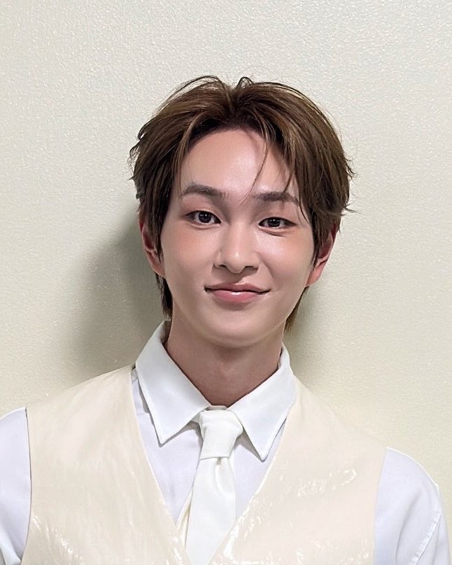 [잡담] 어제 오늘 온유 존잘 | 인스티즈