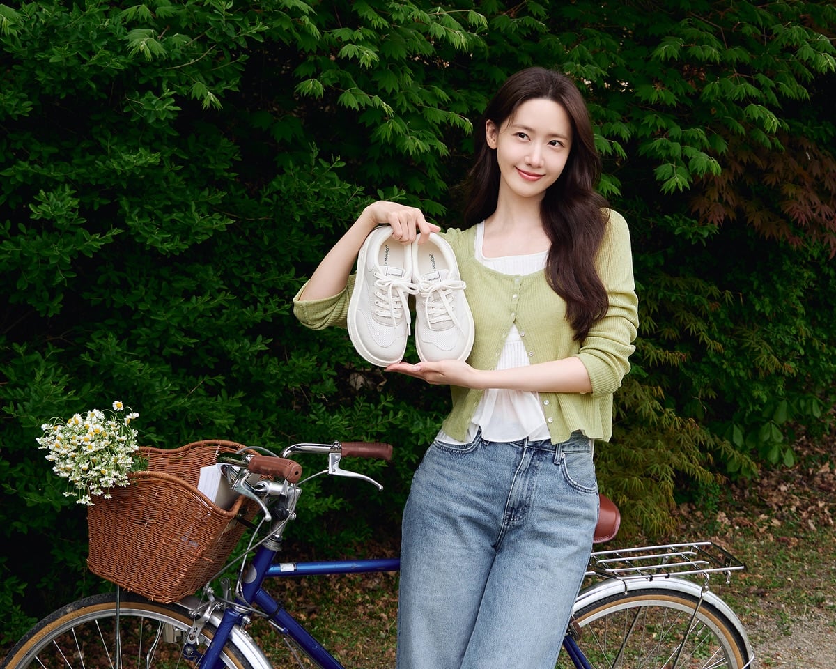 [잡담] 윤아) 임윤아 르무통 광고 촬영 비하인드 사진 | 인스티즈