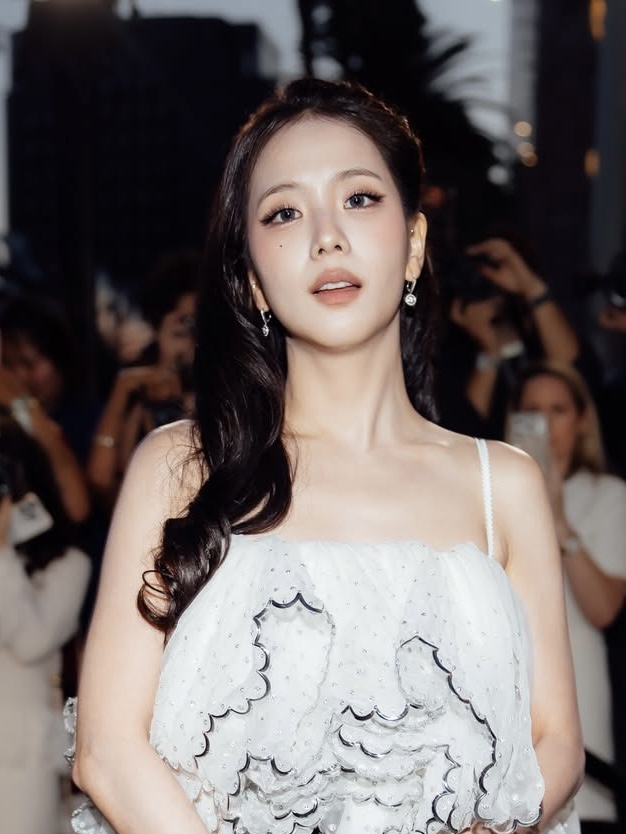 [잡담] 지수 포니랑 잘 맞는것같음 | 인스티즈